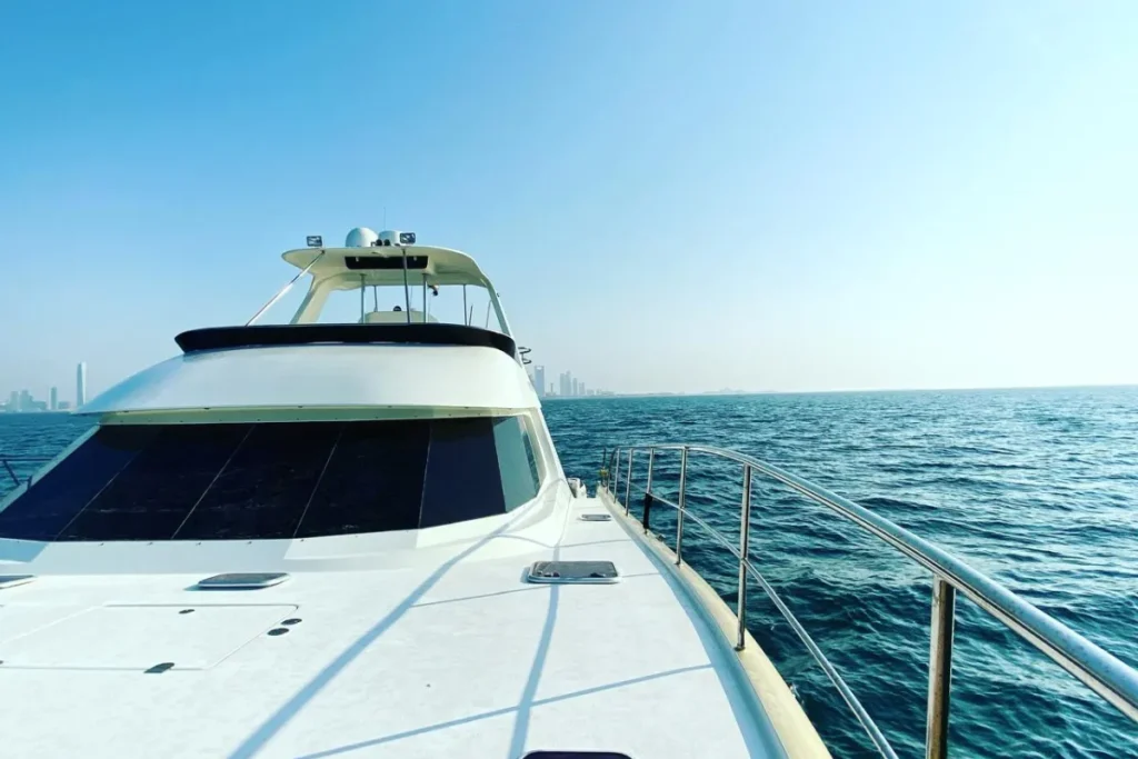Catamaran Fishing Yacht – fishing boat in Abu Dhabi (2)